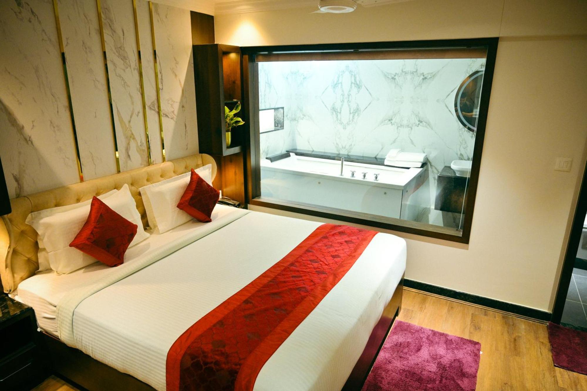 Hotel Golden Riviera Mysore Habitación foto